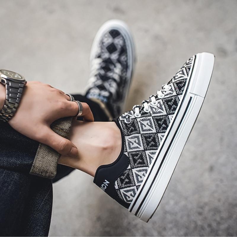 Классические мужские парусиновые туфли, легкие туфли для скейтбординга, мужские удобные, дышащие, универсальные, парусиновые туфли на плоской подошве