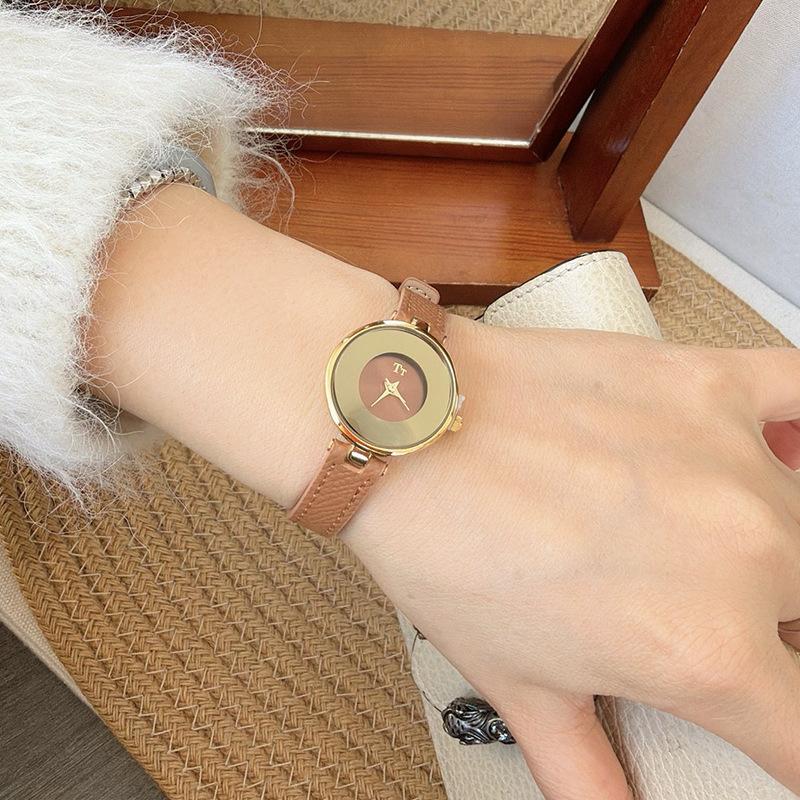 New Luxury Lock Dial Red Watch Women's Fashion High Quality Girls Leather Watch Women's Quartz Watch Jewelry Gift