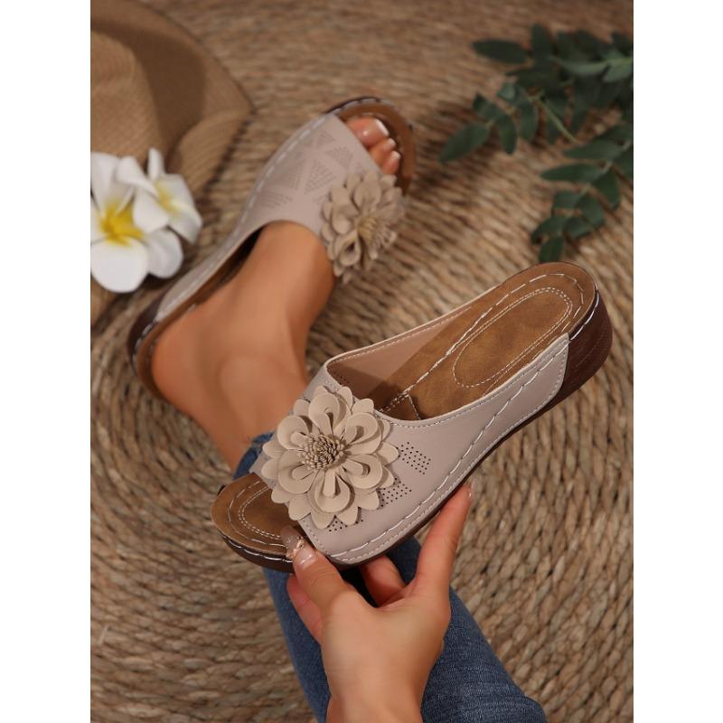 Юго-Восточная Азия Внешняя торговля Большие размеры Толстая подошва Полые односложные тапочки Женские трансграничные открытые носки Цветочный покатый каблук Пляжные крутые тапочки