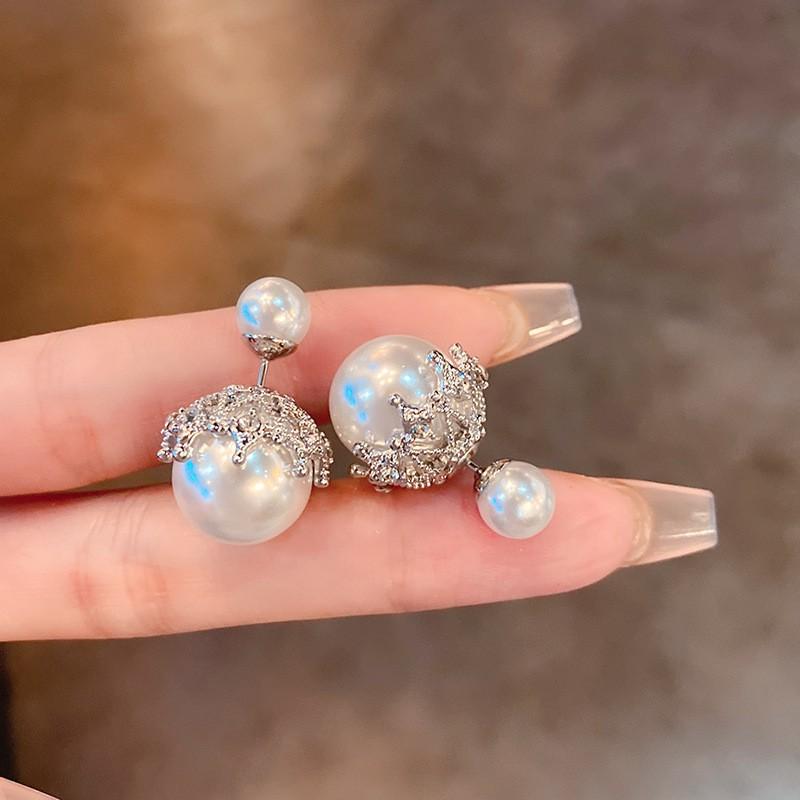 Silver needle light luxury Spice Girl pearl stud earrings temperament retro super flash earrings women's fashion high sense personalized earrings