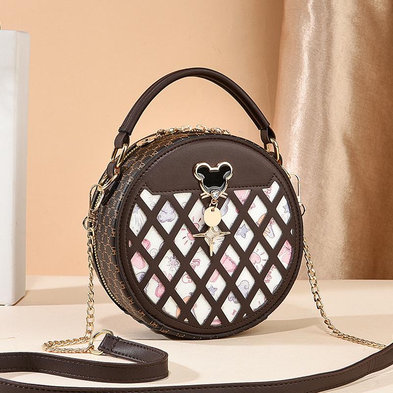 Производитель 2025 новая маленькая круглая сумка модный взрыв женская универсальная нишевая сумка через плечо на одном плече женская цельная прическа