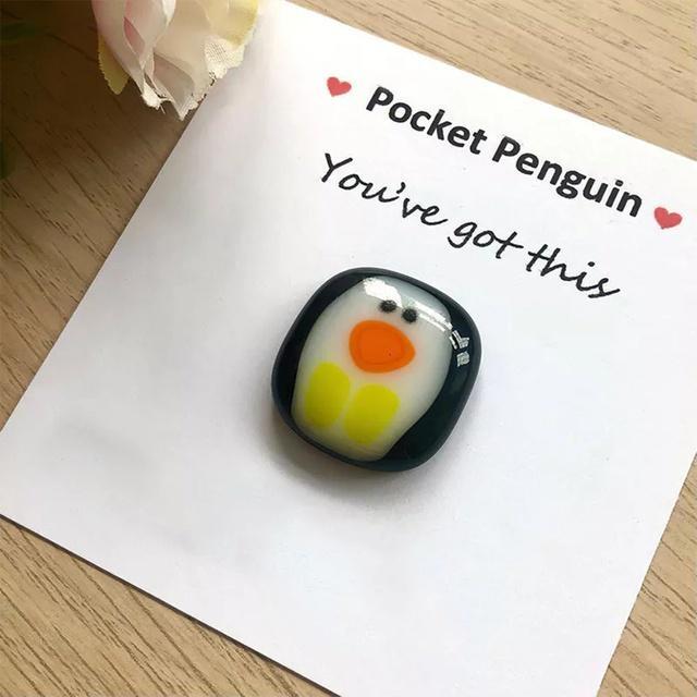 A Little Pocket Penguin Hug Mini Cute Pocket Penguin Hug Animal Decoration for Friend Birthday Lovers Gift with Greeting Card