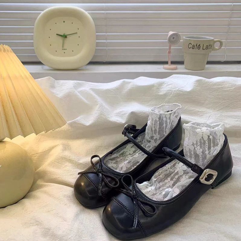 Внутреннее увеличение высоты французский серебристый светлый рот балетные Мэри одинарные туфли 2025 весна новые плоские юбка jk кожаные туфли