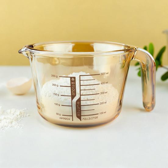 Glass Measuring Cup with Spout 500ml Heat-Resistant Kitchen Measuring Tool Microwave Safe Milk Cup for Kids Breakfast