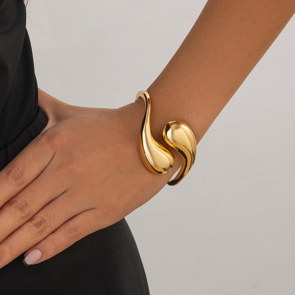 Fashion INS Metal Texture Water Drop Hug Bracelet for Women Exaggerated Design Spring Open Bracelet
