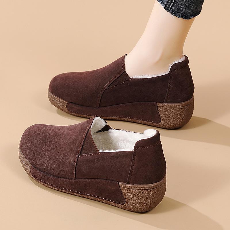 Женские мокасины на платформе Зимние теплые меховые кожаные туфли Женские туфли на толстой подошве Slip on для увеличения роста