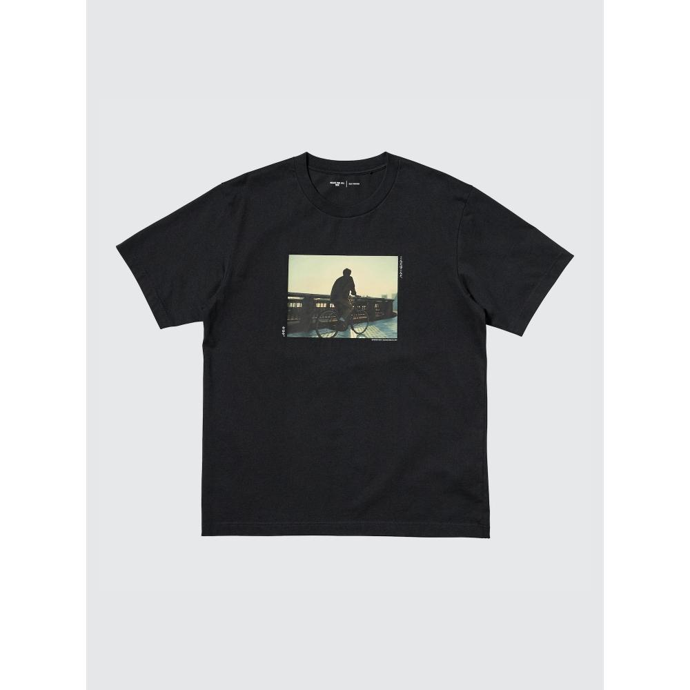 Uniqlo Мир для всех футболка Кодзи Якушо