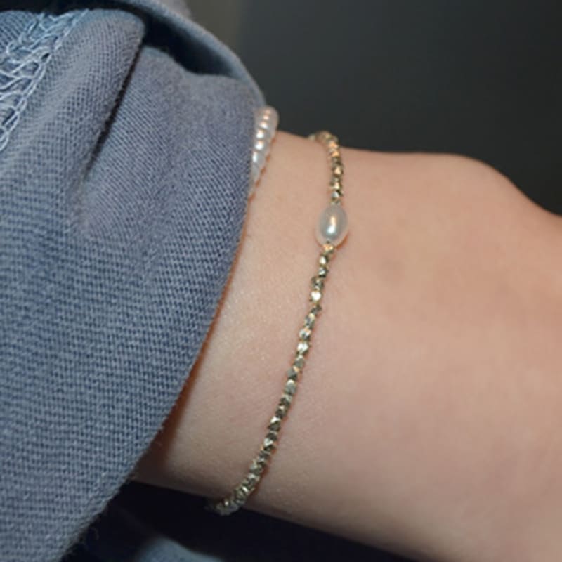 Марта на чердаке бабушка.простой браслет