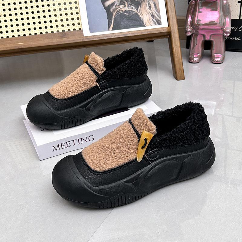 Women's Casual Fuzzy Loafer Shoes Faux Fur Moccasins Slip On Shoes Indoor and Outdoor Winter Warm Fleece Sneakers Lightweight Walking Shoes for Women