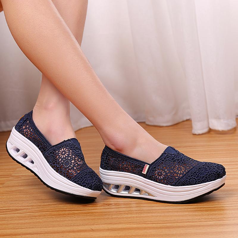 Модные женские туфли на платформе с сетчатыми вставками, дышащие, на шнуровке, с неглубокой подошвой, летние спортивные теннисные туфли с толстой подошвой.