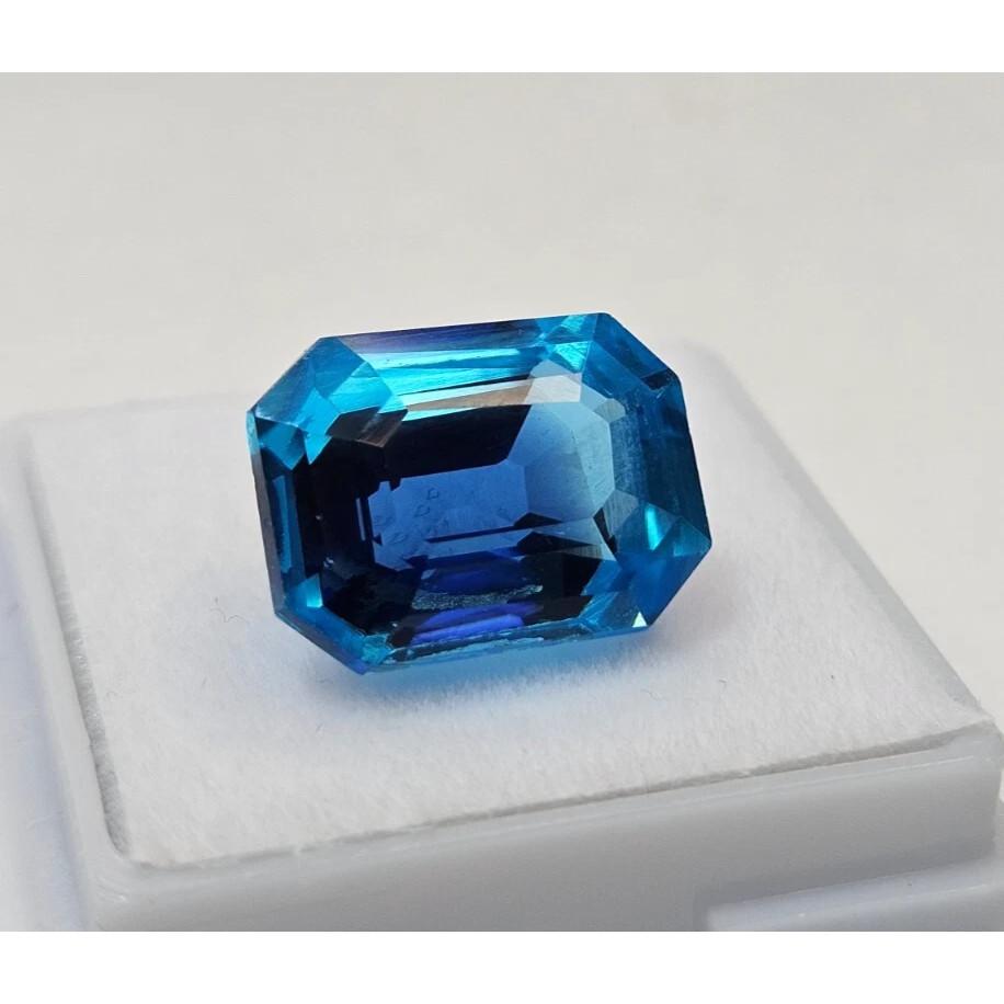 Stunning Natural Pitambari Sapphire Bi-Color 12+ Ct Emerald Cut Loose Gemstone