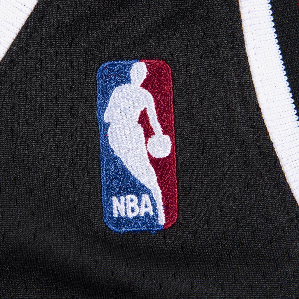 Mitchell & Ness Чикаго Буллз Альтернативная 1997 98 Майкл Джордан Аутентичная форма AJY4GS18400-CBUBLCK97MJO