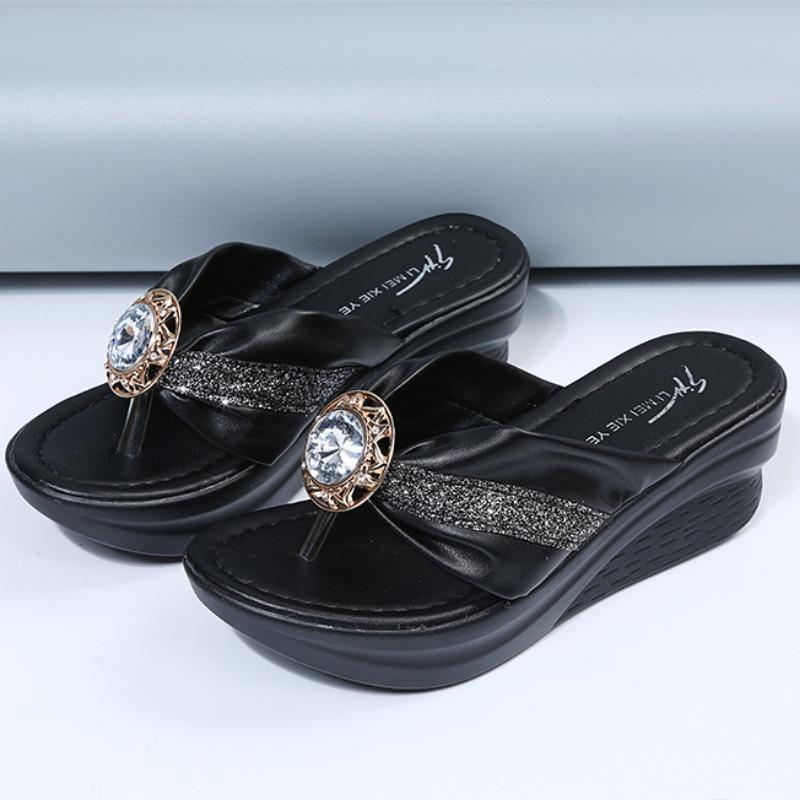 Шлепанцы Женские Летние Уличные 2024 Новые Шлепанцы на Танкетке Женские Толстая Подошва Пляжные Стразы Модные Сандалии Миди (3см-5см)