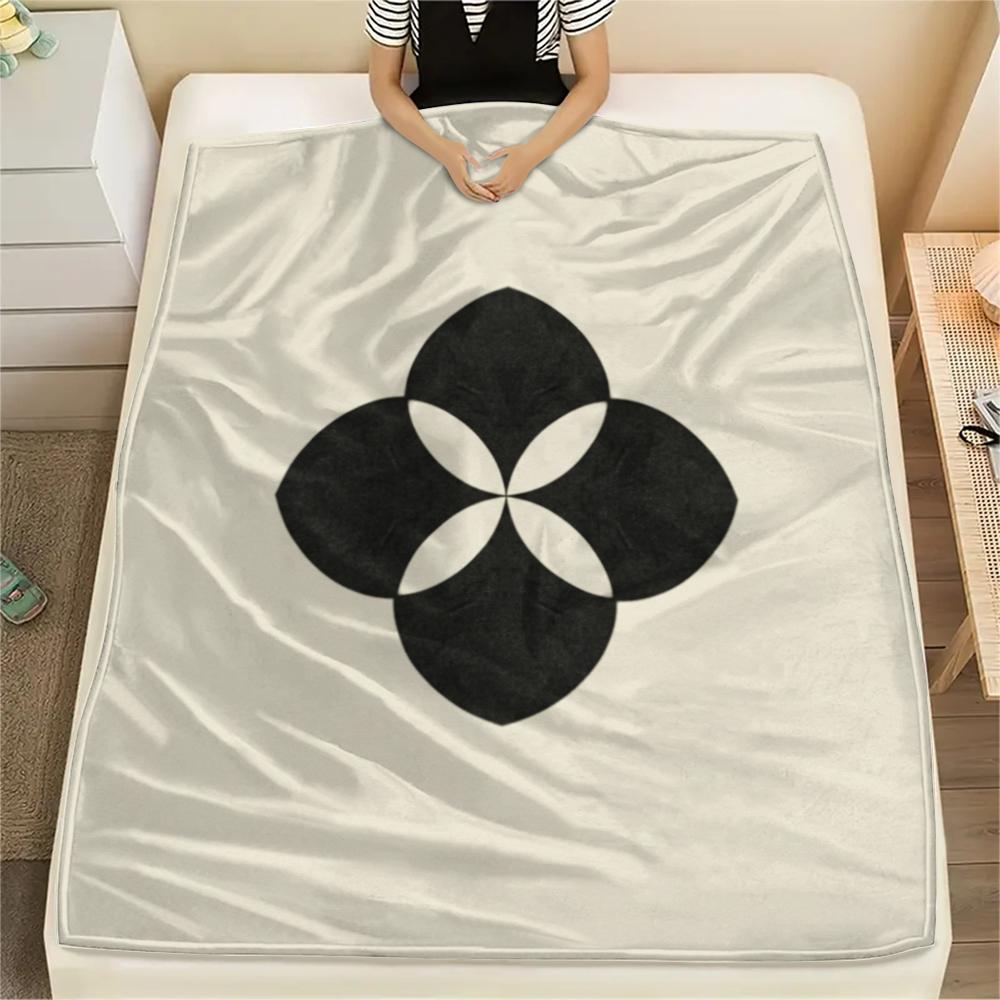 1Pc Simple Geometry Print Flannel Blanket, High quality Comfortable for All Seasons, Home Decor, Warmth and Comfort, Perfect for Christmas Gifts W18