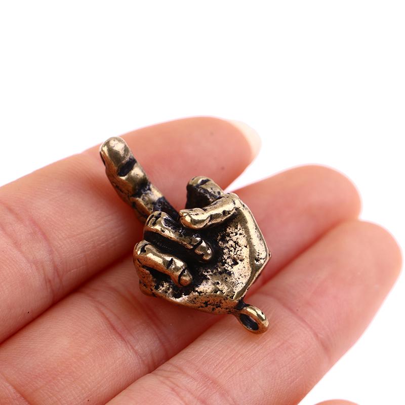 Металлический латунный брелок с поднятым средним пальцем в форме подвески, ювелирный брелок