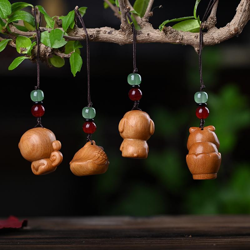 1/12Pcs Creative Twelve Zodiac Carving Wooden Keychain Pendant Chinese Zodiac Wood Carving Phone Chain Bag Decoration Gifts