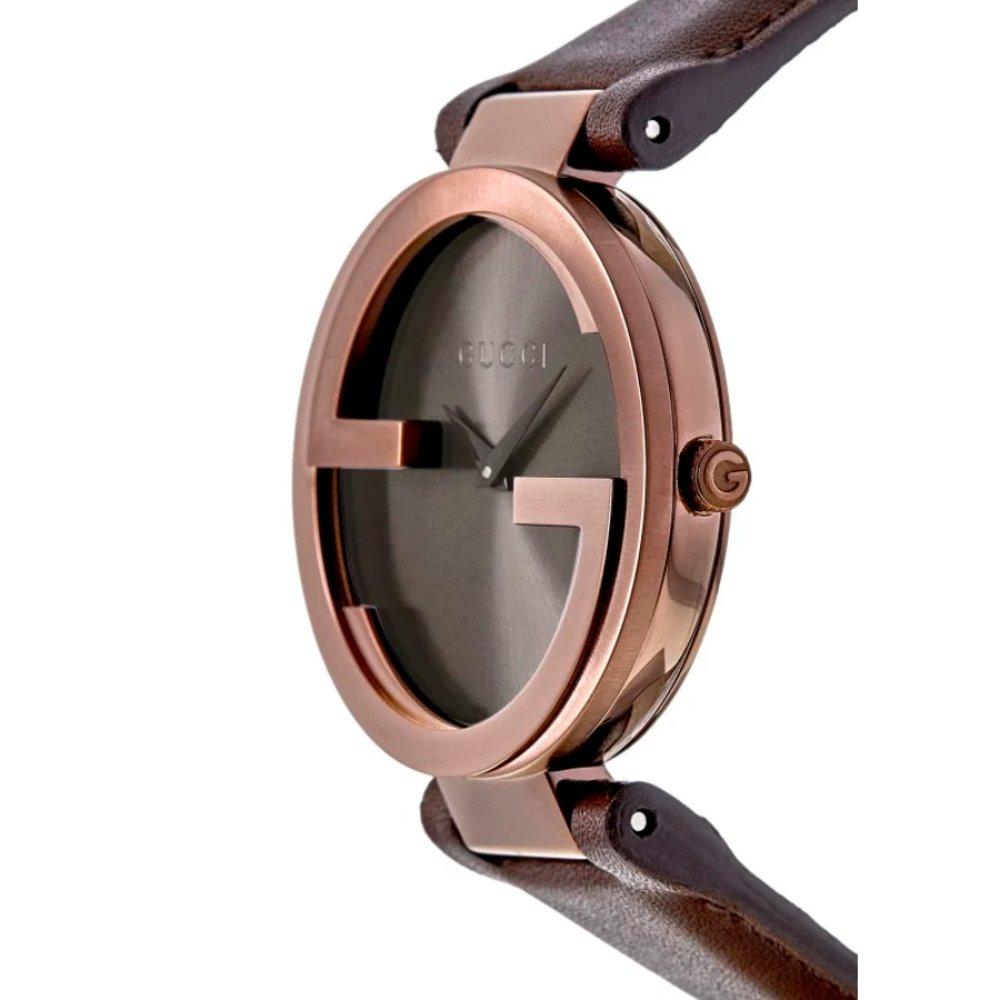 Gucci YA133309 Женские часы с переплетенными буквами G и коричневым циферблатом