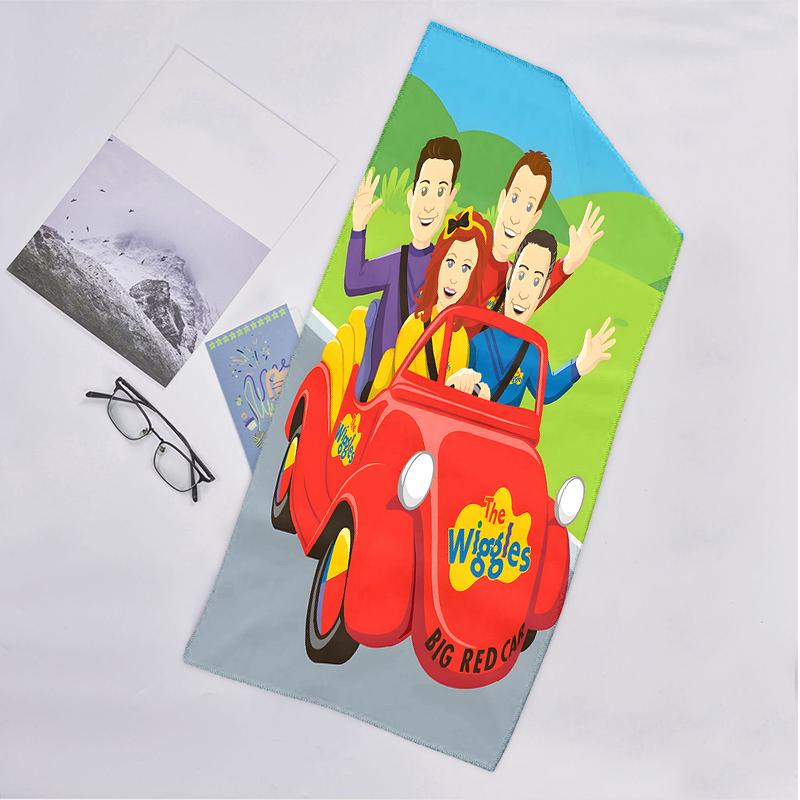 Wiggles Fashion Beach Towel: Ideal for Summer Adventures Soft, absorbent and quick drying suitable for swimming and bathing
