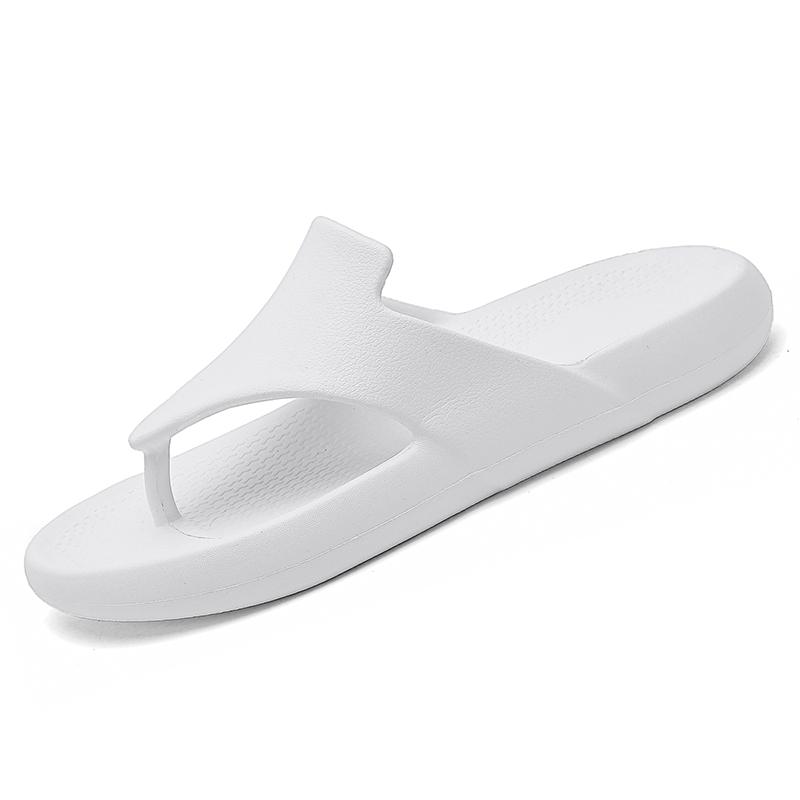 Мода 2024 Мужские тапочки лето новая мода нескользящие легкие пляжные сандалии уличные повседневные шлепанцы мужская обувь обувь для ванной