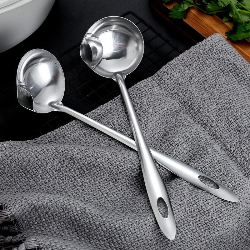 Stainless Steel Filter Spoon Soup Fat Oil Separator Ladles Skimmer Spoon Soup Colander for Kitchen Heat Insulation Anti-scalding