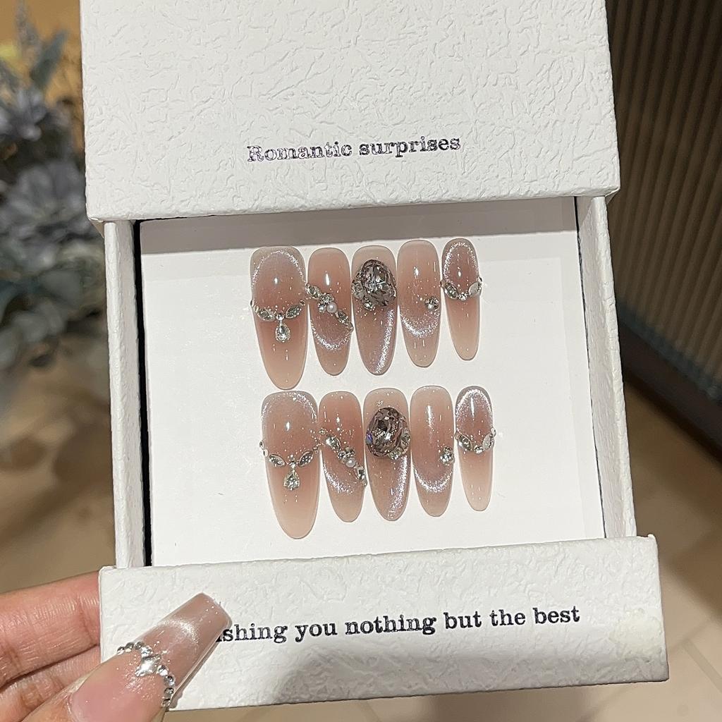 Gentle, Pure and Lustful Feeling, Blush Irregular Smile, Cat Eyes, Boutique Wear Armor