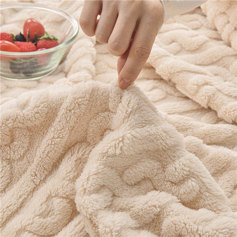 Толстое фланелевое одеяло, чехол для дивана, офисное одеяло для сна, зимняя двухсторонняя бархатная кровать
