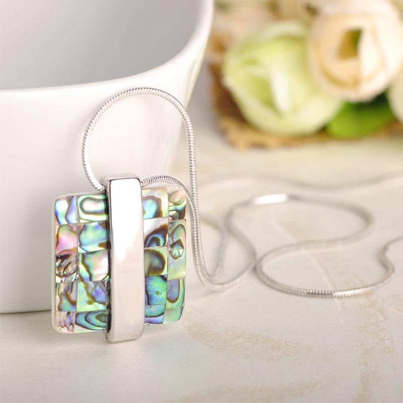 Новое модное ожерелье с подвеской в ​​виде ракушки из натурального морского ушка для женщин и девочек, колье золотого цвета с ключицей, вечерние свадебные украшения