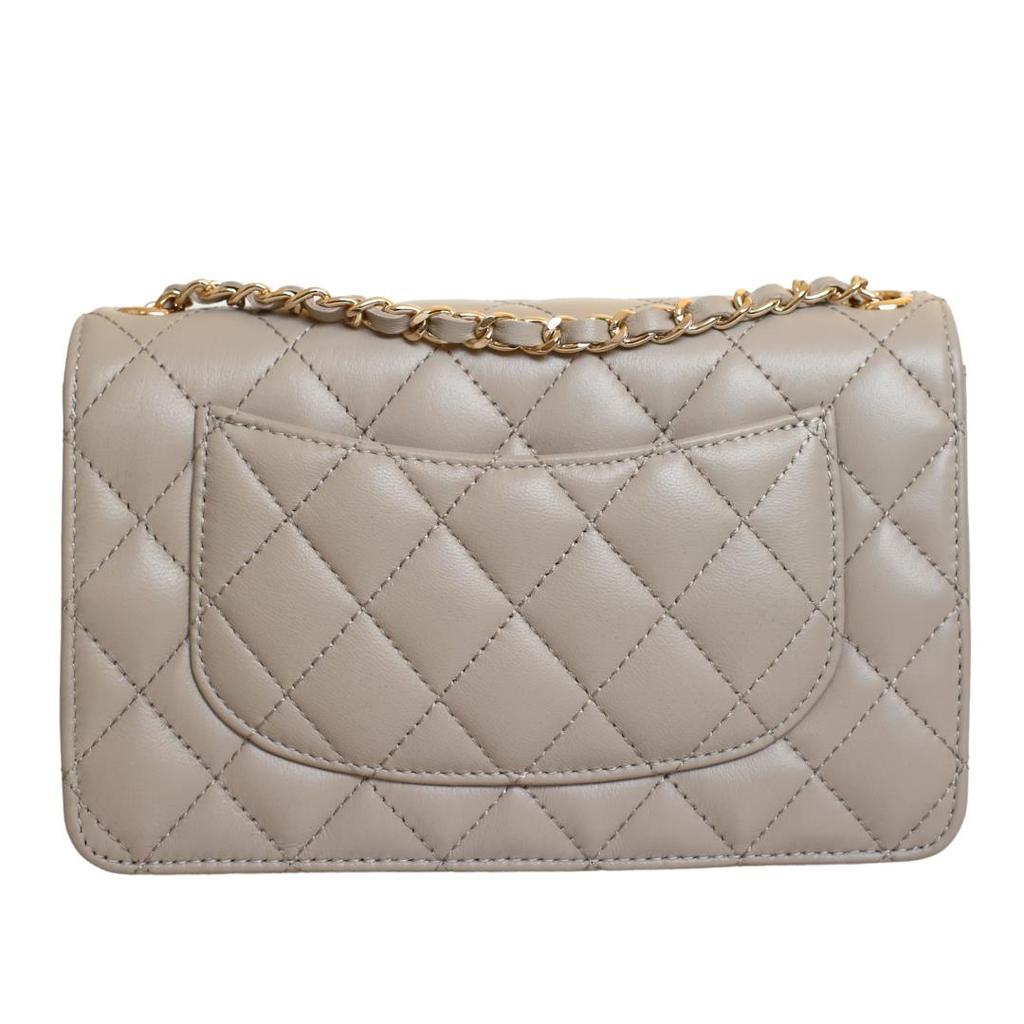 Модель женской сумки из натуральной кожи ограниченного выпуска