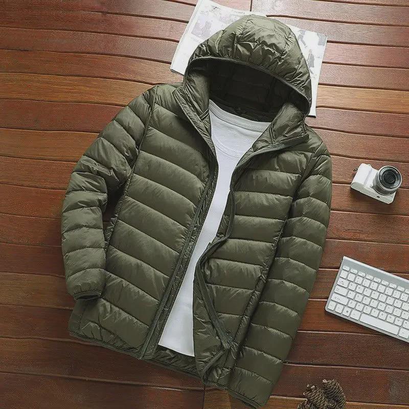 Мужская легкая зимняя куртка-пуховик с капюшоном — короткая, свободная, теплая, повседневная, большого размера.