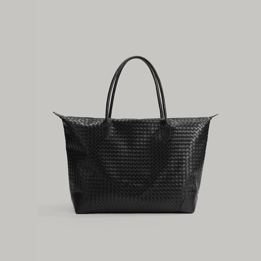 2025 New High-End Underarm Woven Bag, Large Capacity Commuting Casual Travel Bag, Lightweight Handheld Shoulder Bag for Women