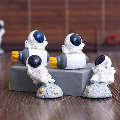 Новый набор из 4 статуэток астронавтов Фигурки космонавтов Декоративные экспонаты (Полирезин) для домашнего декора