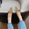 Fashion New Crown Pearl Flats Women Wedding Shoes Pointed Toe Female Dress Moccasins Low Pearl Heel Ladies Fashion Luxury Style 43
