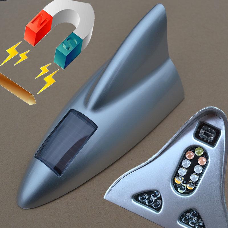 Разноцветный плавник акулы, автомобильная антенна на солнечной батарее, свет на крыше с магнитным хвостовым крылом