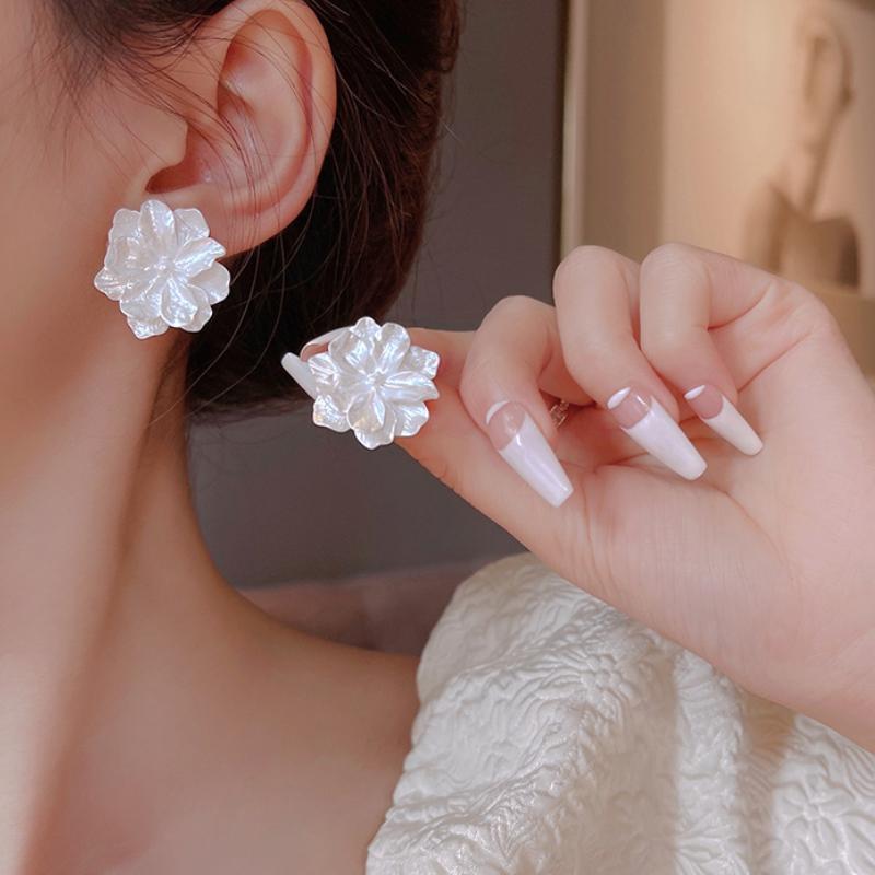Женские серьги с цветком, серьги-гвоздики для женщин, легкие роскошные корейские модные украшения, изысканные серьги для свадебной вечеринки для девочек