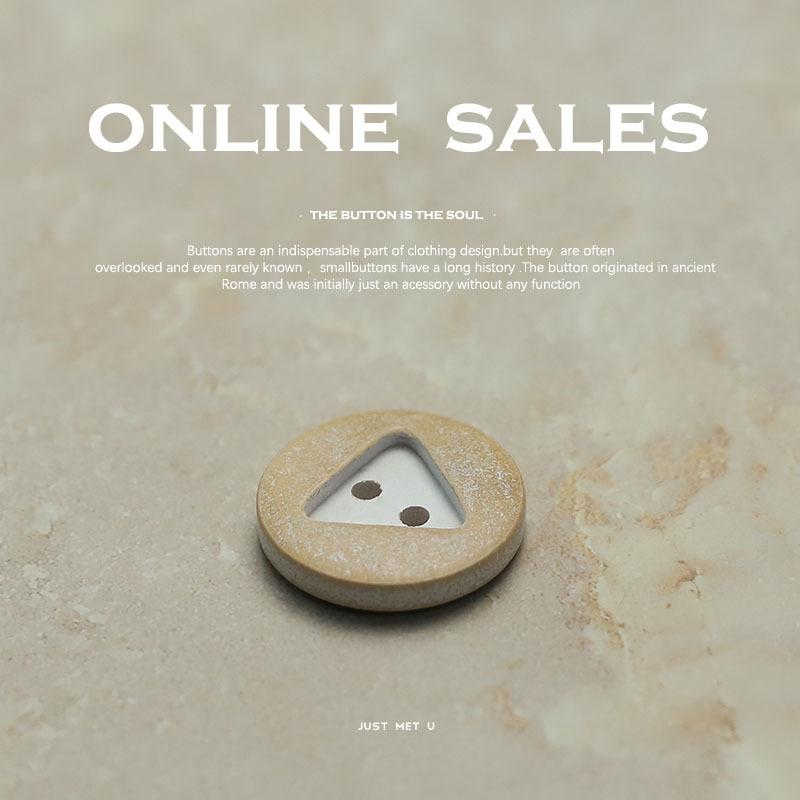 Two Eyes Round Triangular Wooden Buttons Knitted Cardigan Jacket Wooden Buttons Jacket Sweater Trench Coat Buttons