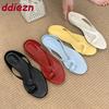 Fashion Luxury Footwear Low Heel Women Slippers Flip Flops Shoes Fashion Round Toe Ladies Heeled Slippers Shoes Female Slides Sandals