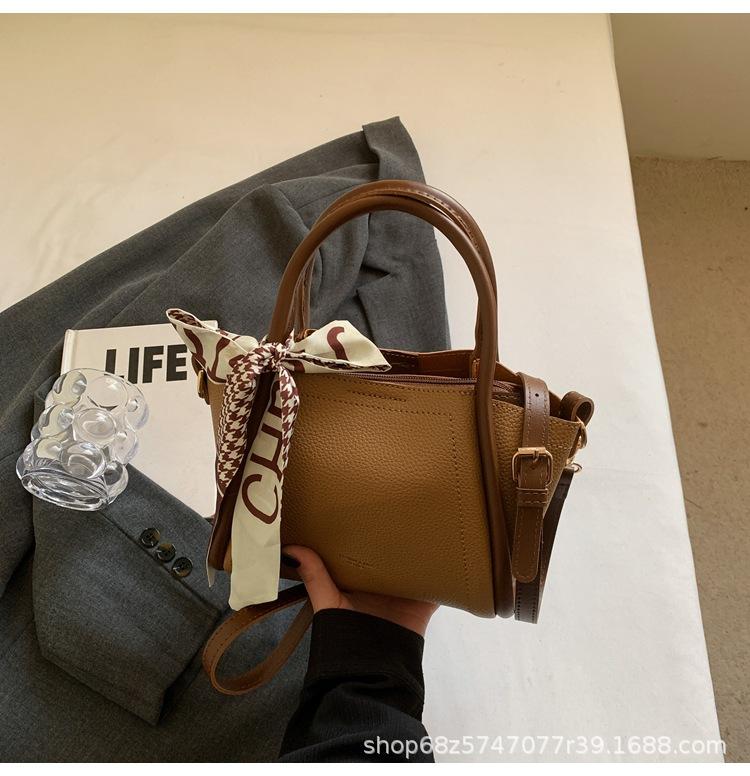 Handbag Women's 2025 New Trendy Fashion Casual Versatile Shoulder Bag Crossbody Bag Bucket Bag