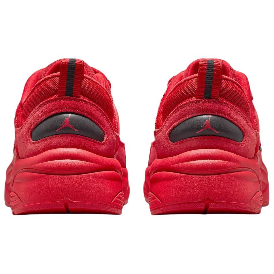 Air Jordan Trunner O / S 'University Red' (унисекс) Повседневная обувь University Red / Black IB3722 600