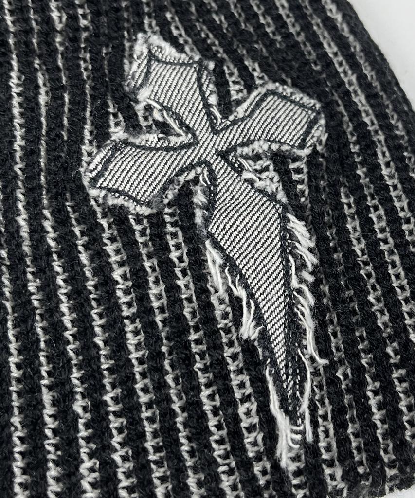SK8ER ROCK Двухцветная шапка Cross ((черный))