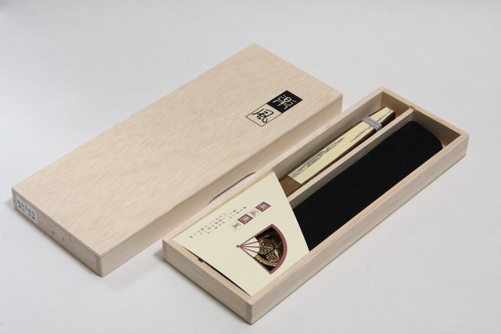 Kyoto Tokugawa Kyoto Craftsman Tailored Family Fan Bag Wooden Box [Hasegawa] Fan, Цитата Иэясу, Мужская, Джентльменская, Веер, Герб, В комплекте,