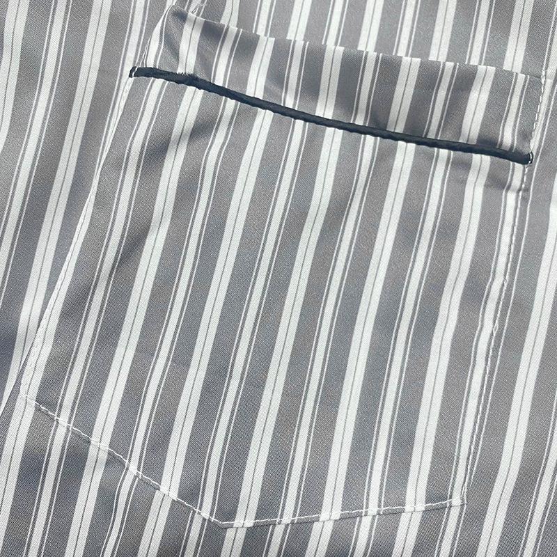 Полосатая ночная рубашка с V-образным вырезом и короткими рукавами - Повседневный свободный крой