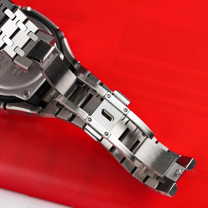 Casio Мужские часы с двойным дисплеем (жидкокристаллический/аналоговый) Серия Красные Часы GA-2100-4A-