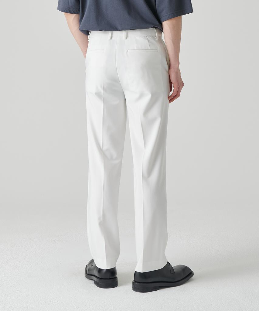 MUSINSA STANDARD Straight Hidden Banding Slacks [White]