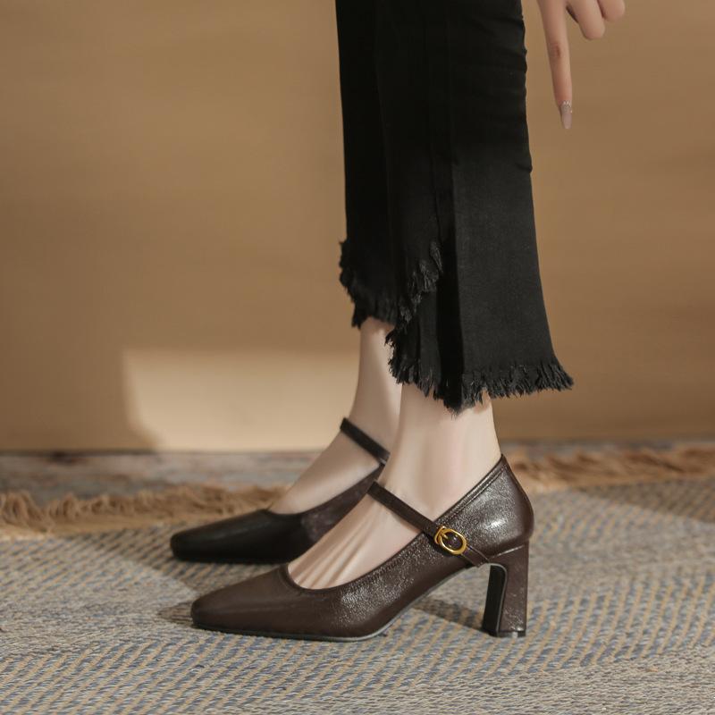 Версия из овчины Французские ретро черные туфли на высоком каблуке 2025 весна слово с офисной работой толстый каблук туфли Мэри Джейн