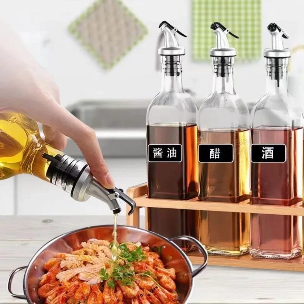 Oil Bottle Stopper Wine Pourer Lock Plug Sealing Leak-proof Nozzle Sprayer Liquor Dispenser Oil Pour Spout Cap Kitchen Tools