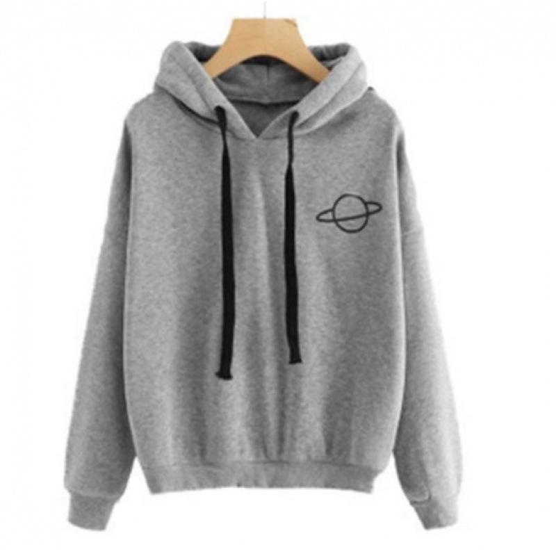 A Loose and Casual Printed Heart-shaped Hooded and Fleece Sweatshirt for Women