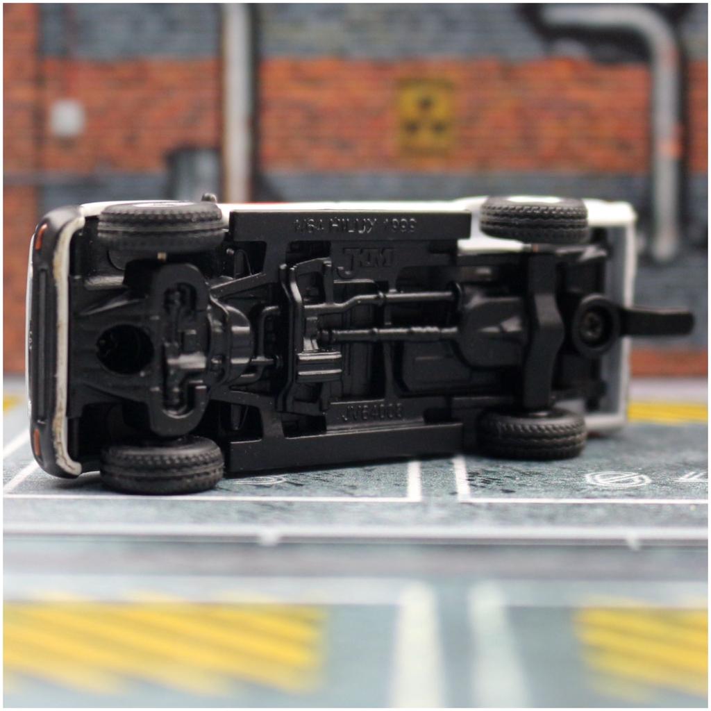 1:64 Pickup Truck Miniature JKM 1/64 Toy Car Vehicle Premium Model Free Wheels Diecast Metal Alloy Collection Gift