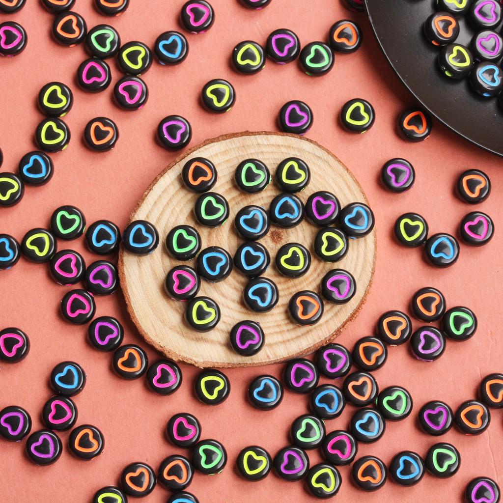 50Pcs Acrylic Keychain Loose Beads Jewelry Making Necklace 6.5mm Flat Round Bracelet DIY Materials Earrings Fashion Spacer Accessories Heart Pattern