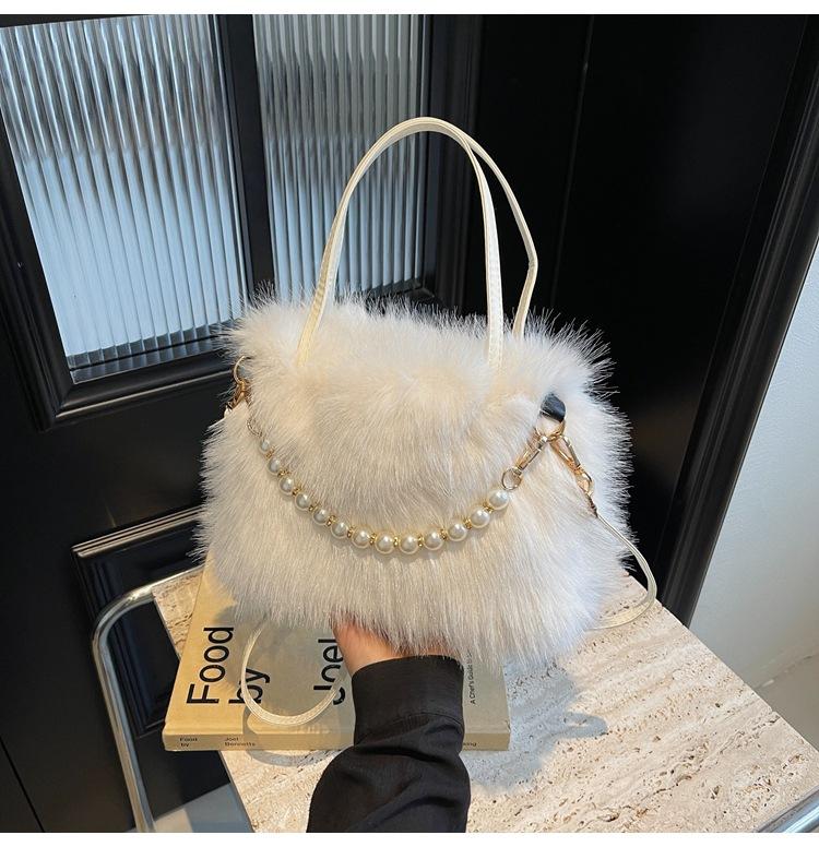 Autumn Furry Portable Small Bag Fashion Pearl Small Square Bag Autumn and Winter Textured Ladies Crossbody Furry Bag