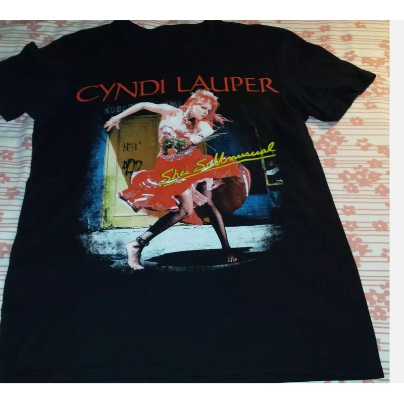 Vintage Cyndi Lauper She's So Unusual T Shirt Size S To 345xl